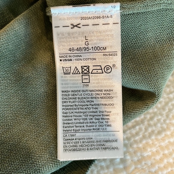 Banana Republic Tie Dye Sweater Tee - Picture 6 of 9